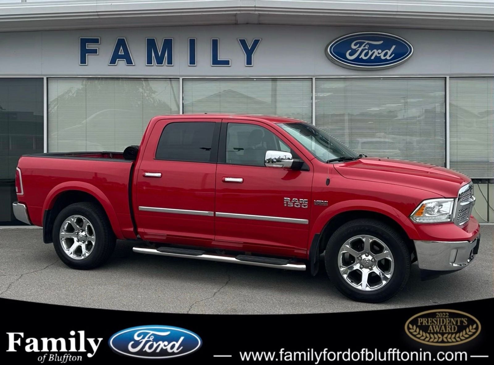 2017 RAM 1500 Laramie 4x4 Crew Cab 5'7's photo