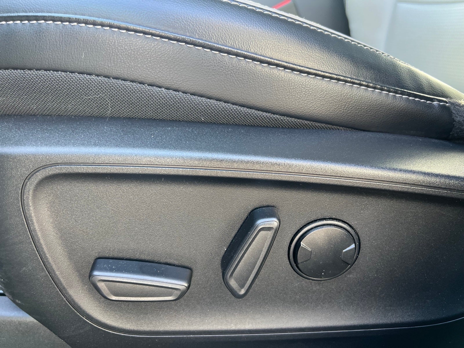 2023 Ford Escape Hybrid Platinum