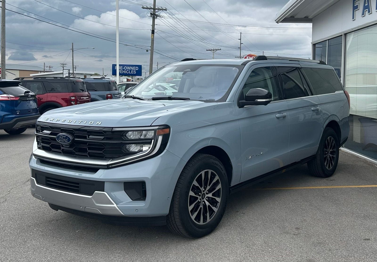 2025 Ford Expedition Max Platinum