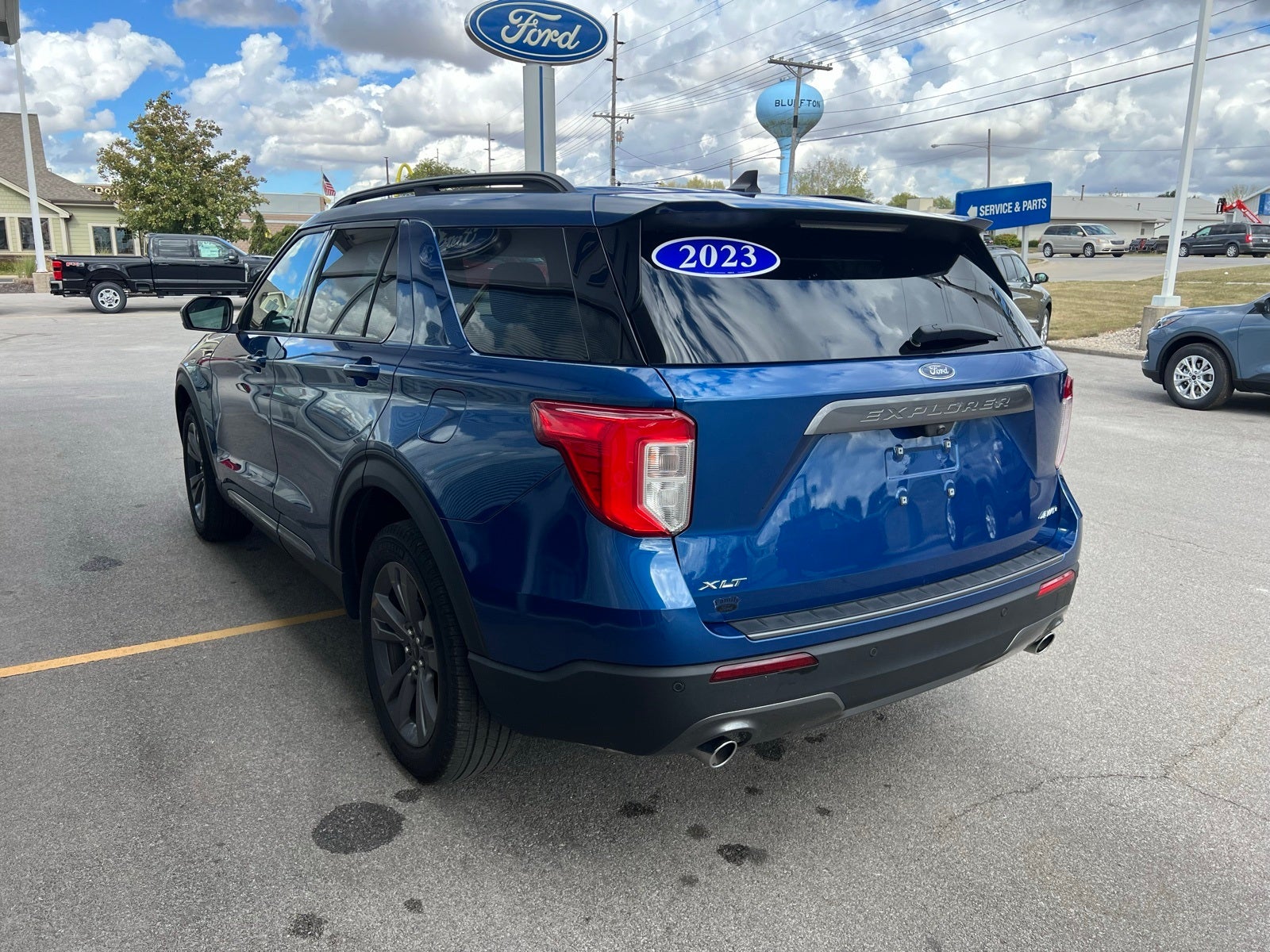 2023 Ford Explorer XLT