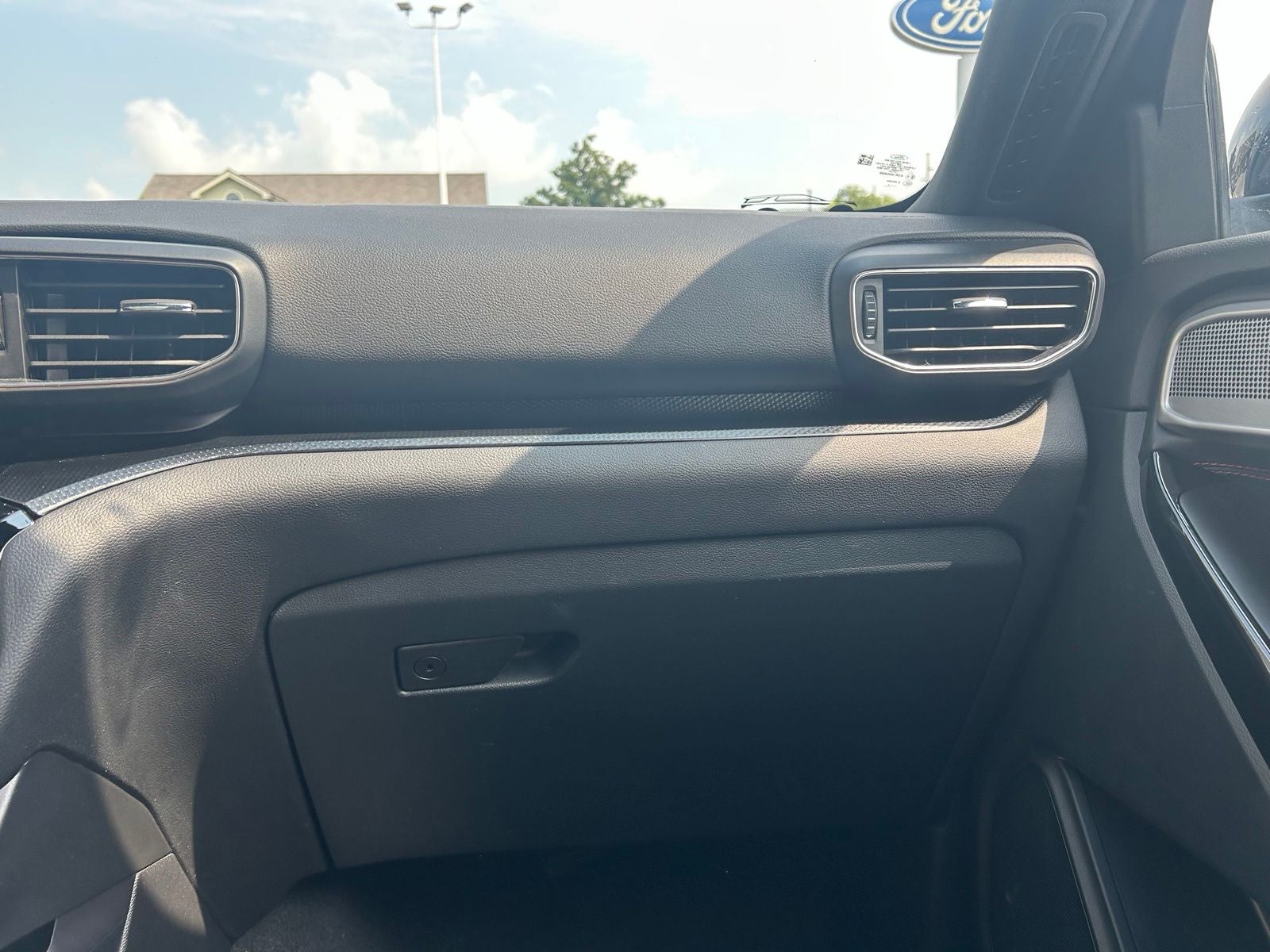 2024 Ford Explorer ST-Line