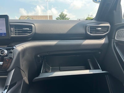 2024 Ford Explorer ST-Line