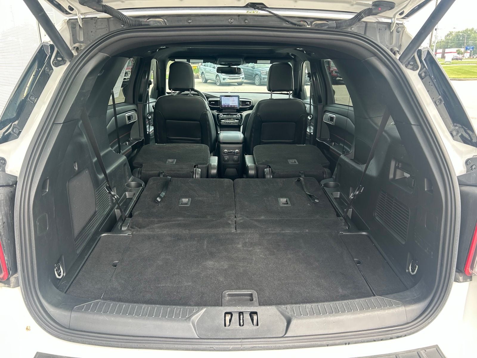 2024 Ford Explorer ST-Line