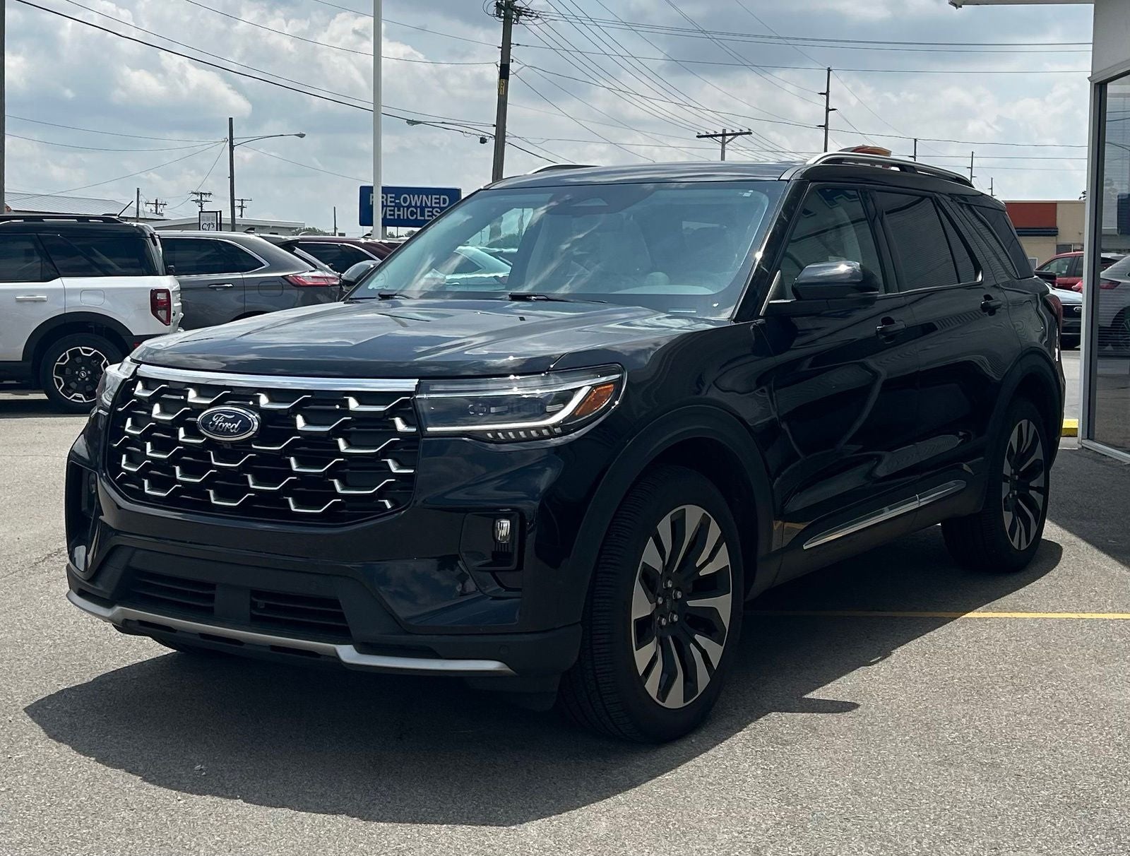 2025 Ford Explorer Platinum
