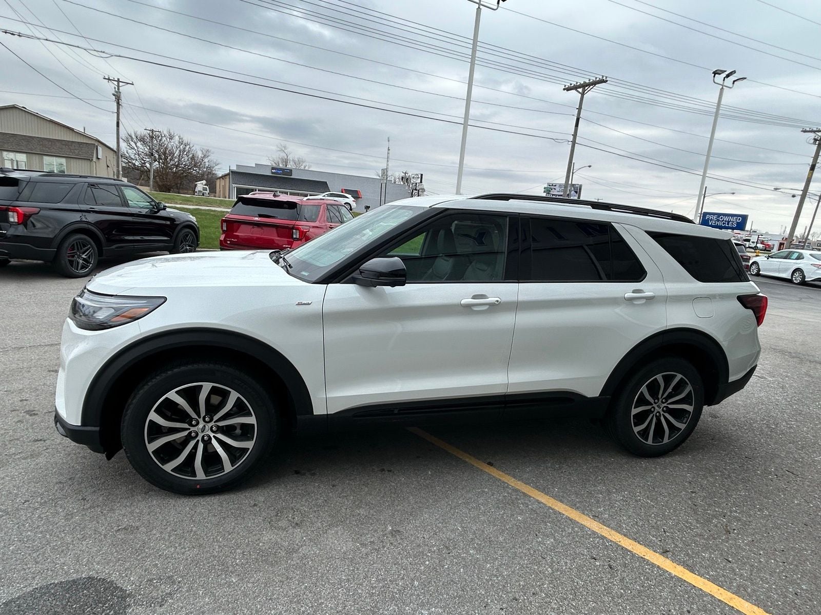 2026 Ford Explorer ST-Line
