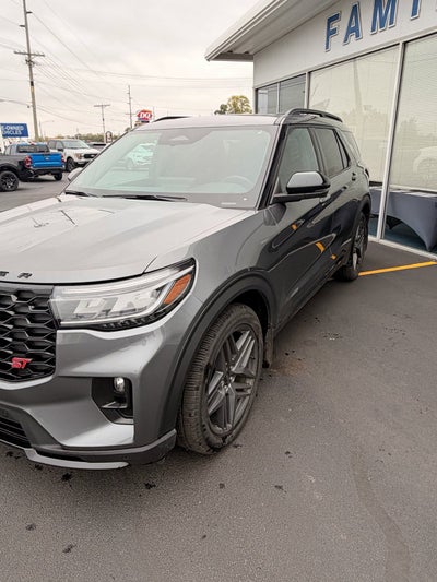 2025 Ford Explorer ST