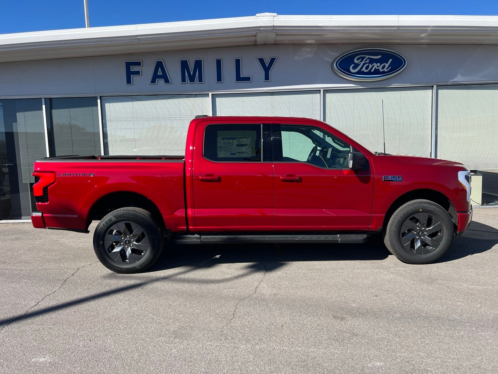 2025 Ford F-150 Lightning Flash
