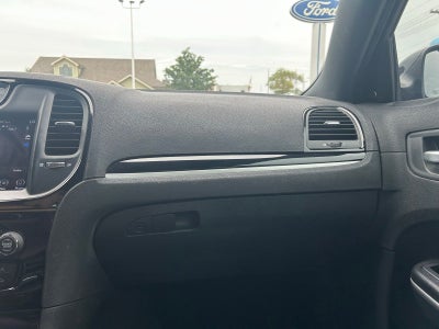 2019 Chrysler 300 S