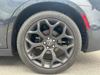 2019 Chrysler 300 S