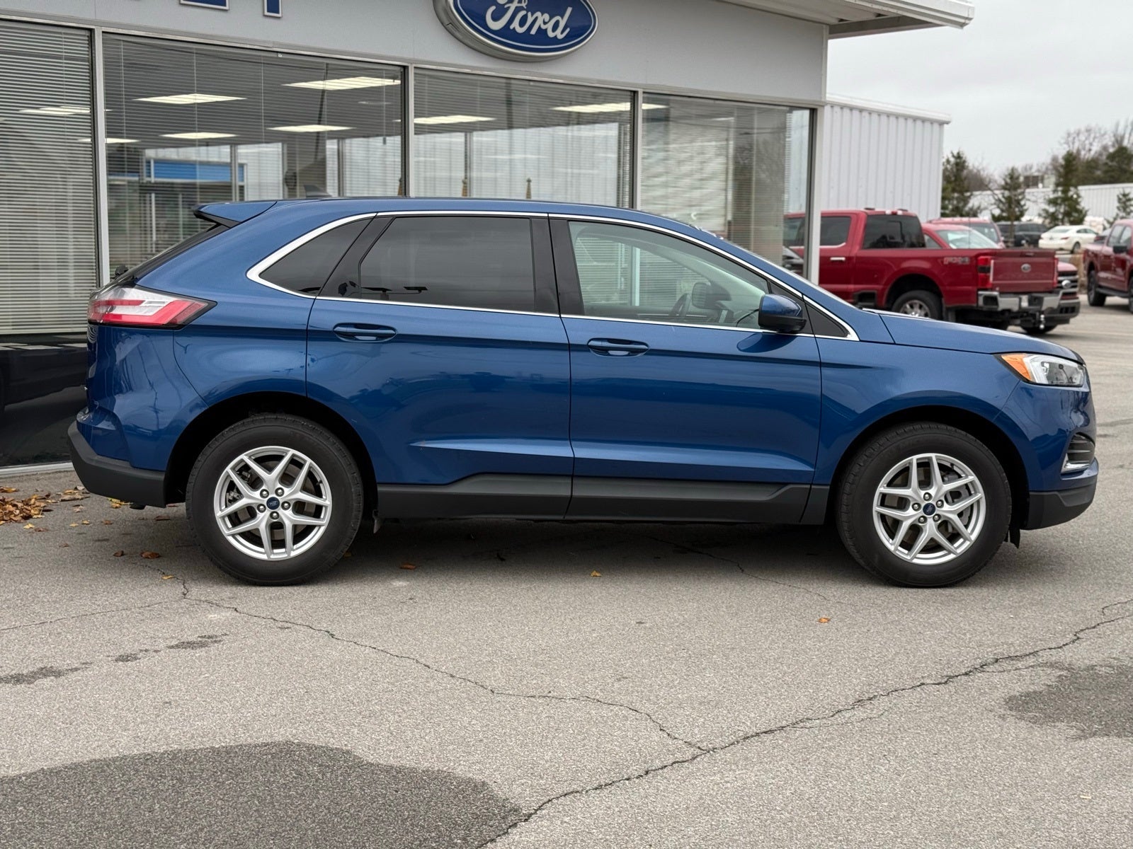 2022 Ford Edge SEL
