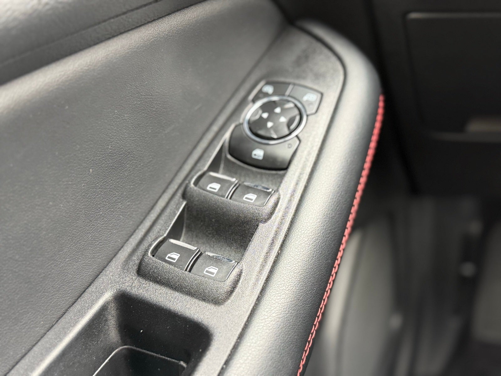 2024 Ford Edge ST Line