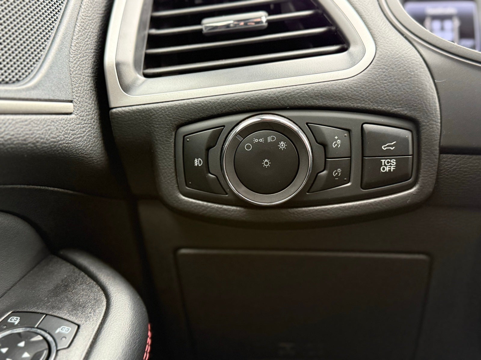 2024 Ford Edge ST Line