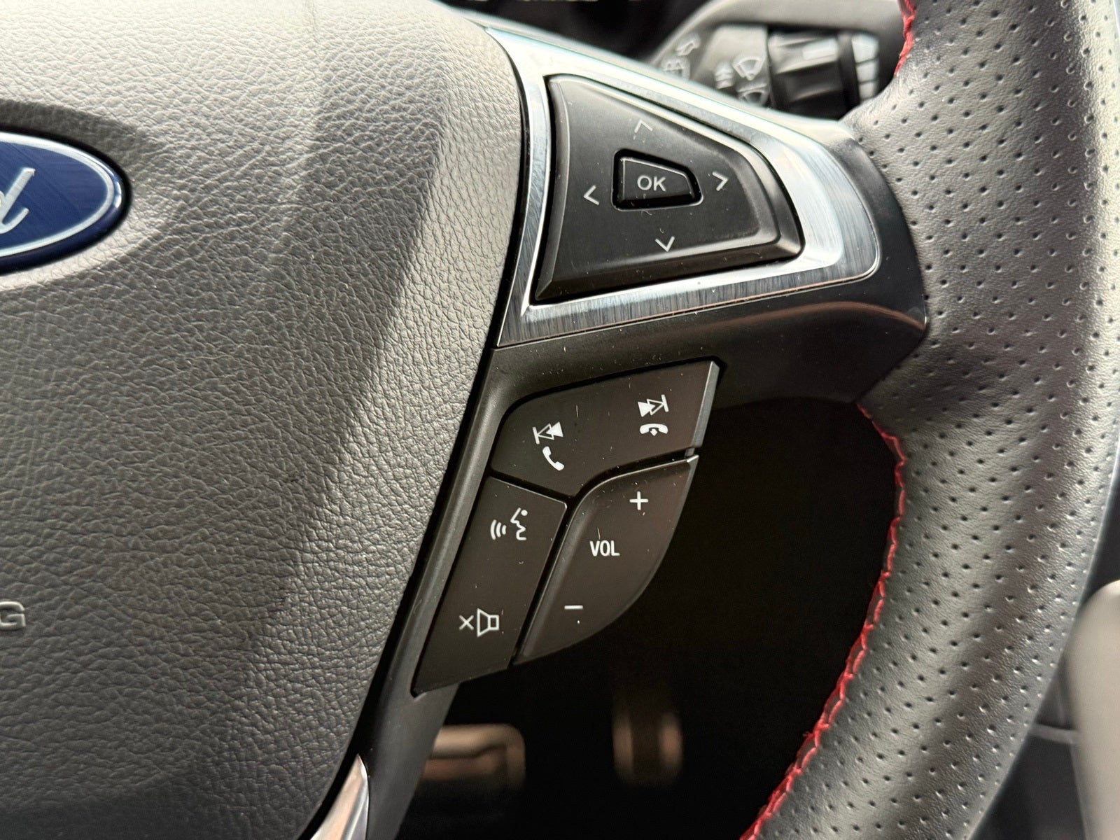 2024 Ford Edge ST Line