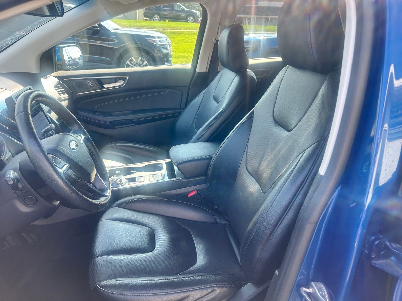2022 Ford Edge Titanium