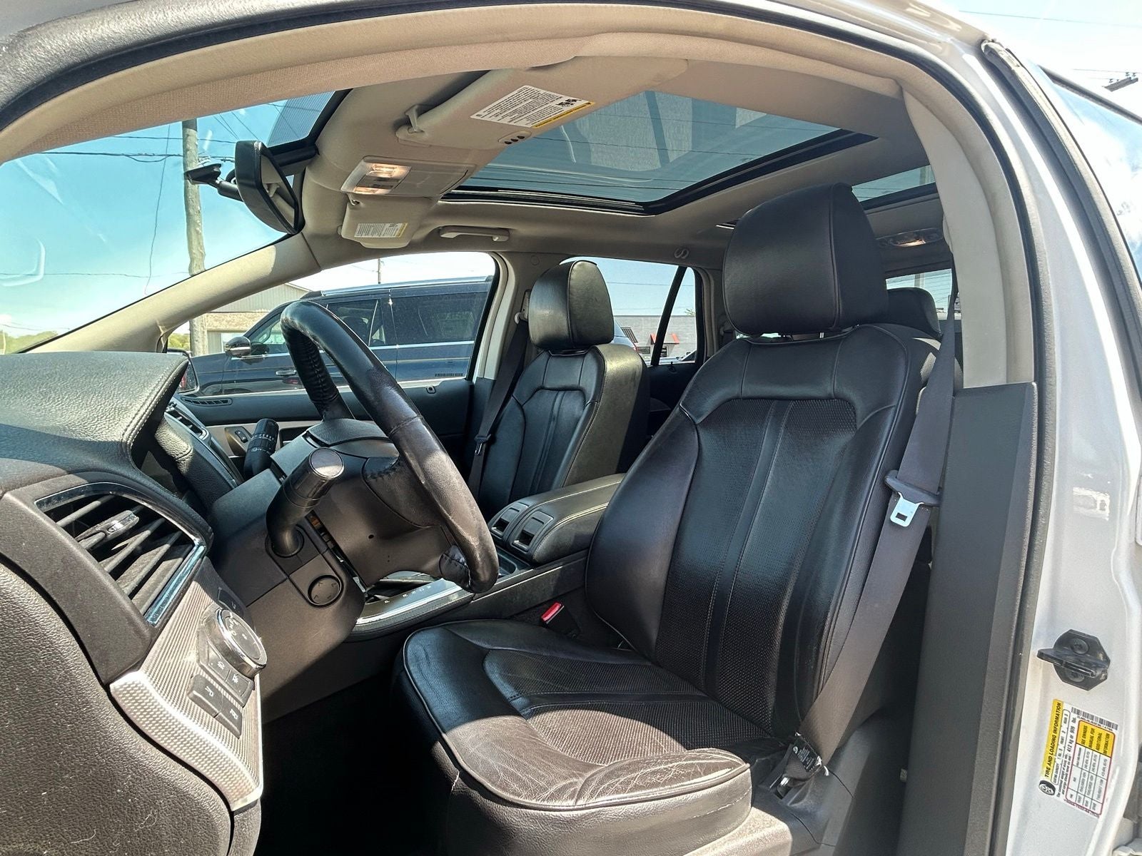 2012 Lincoln MKX Base