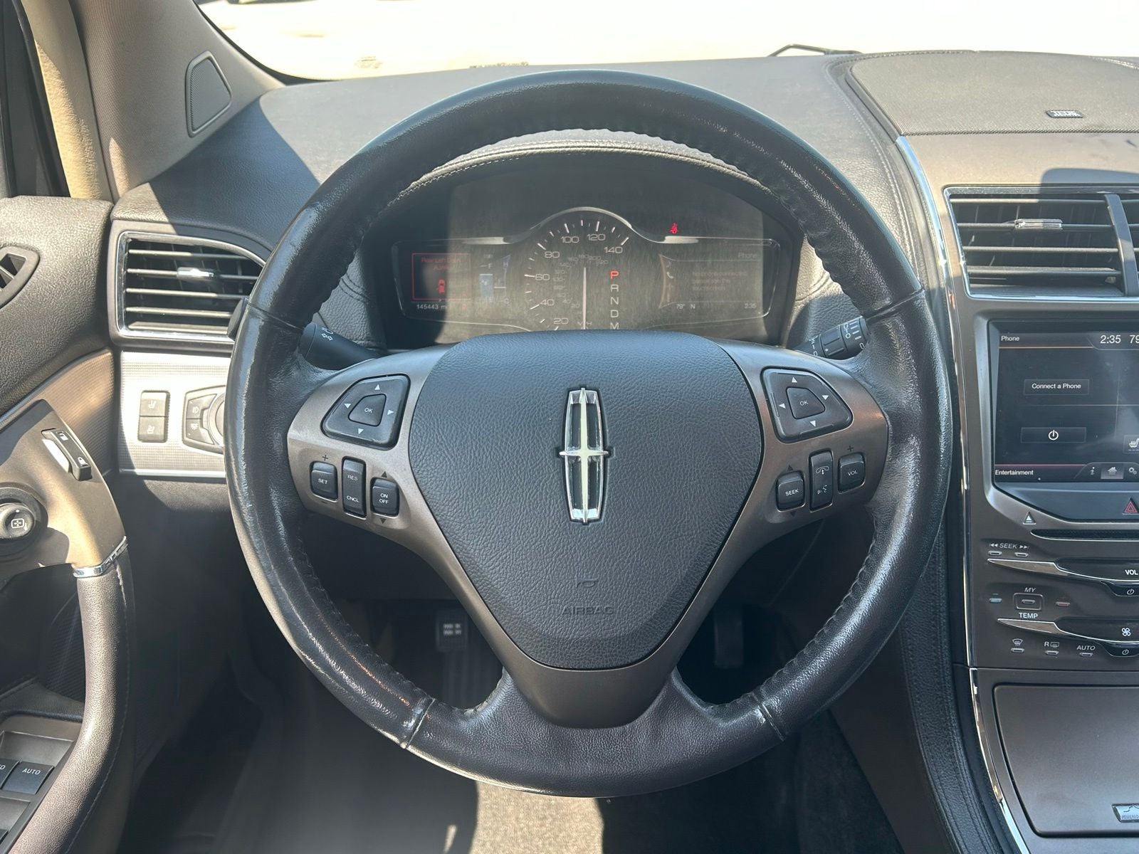 2012 Lincoln MKX Base