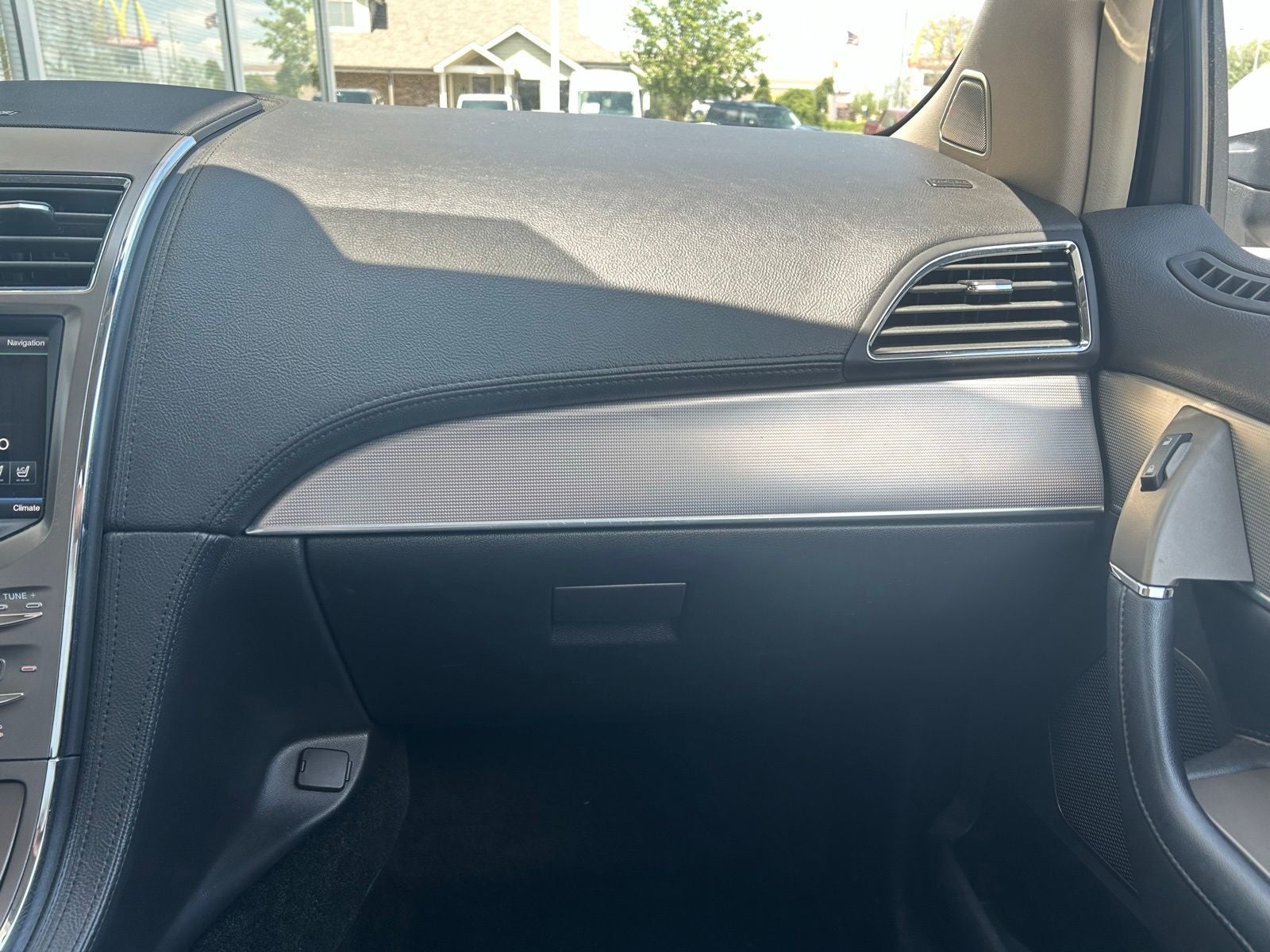 2012 Lincoln MKX Base
