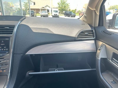 2012 Lincoln MKX Base