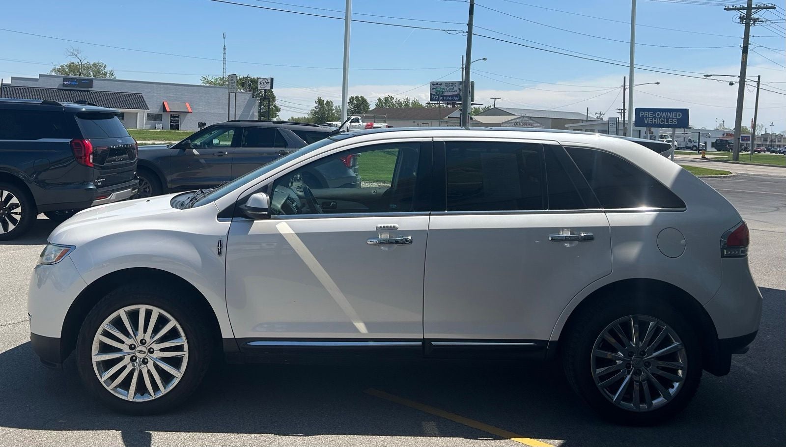 2012 Lincoln MKX Base