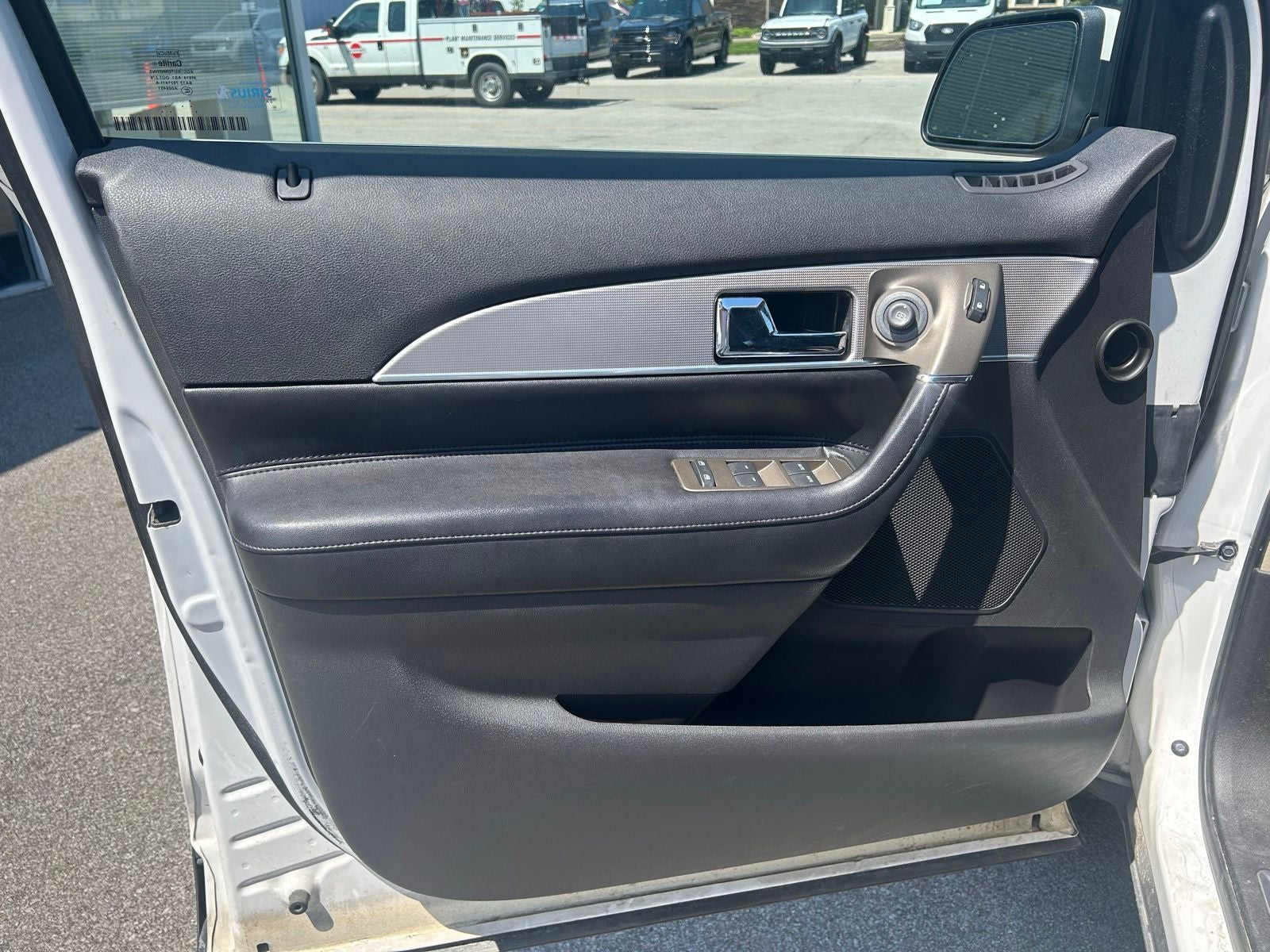 2012 Lincoln MKX Base