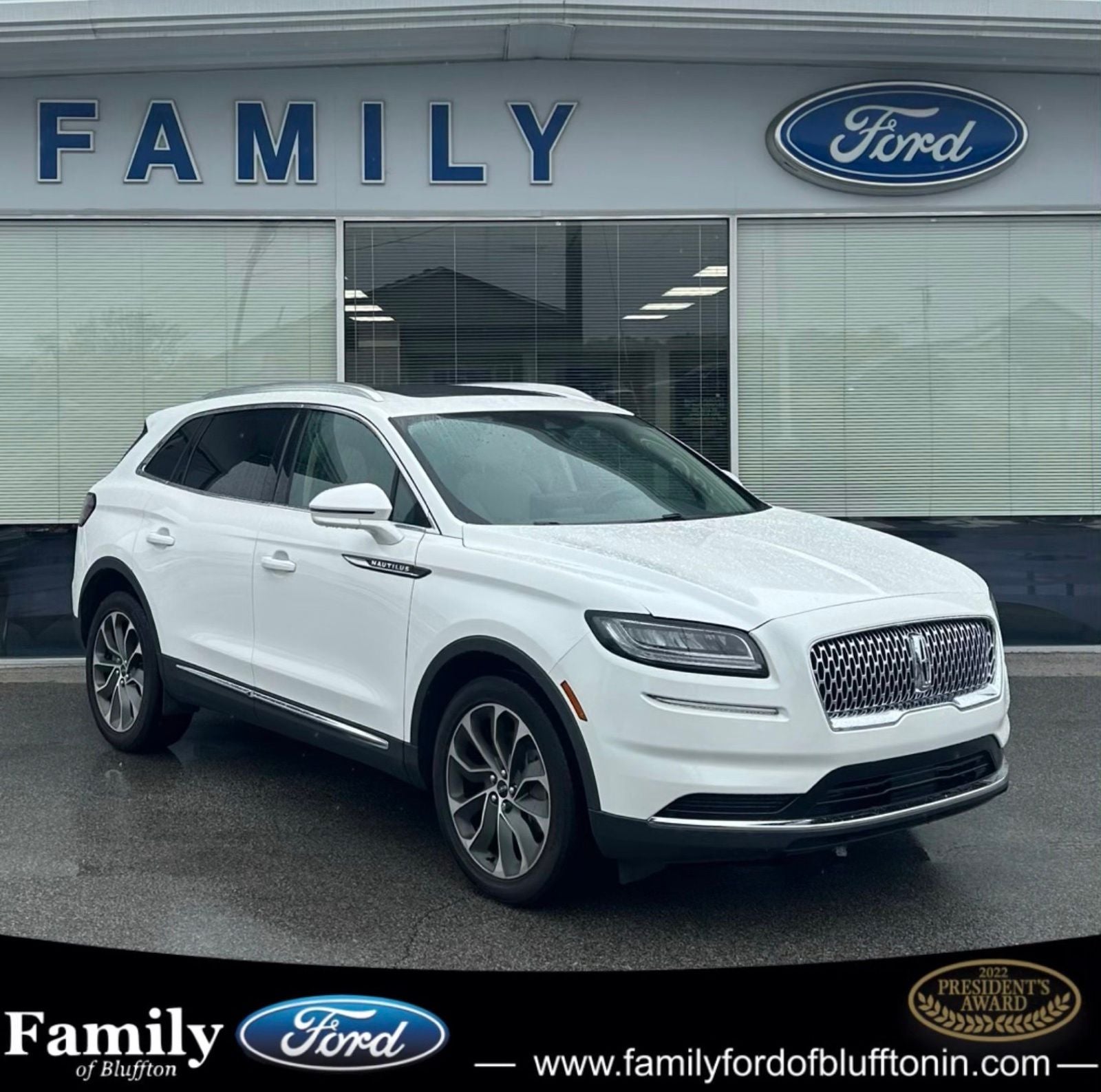 2023 Lincoln Nautilus Reserve AWD's photo