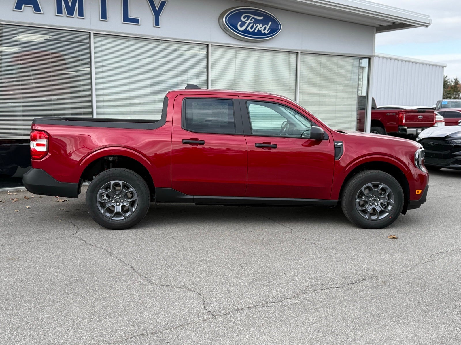 2025 Ford Maverick XLT
