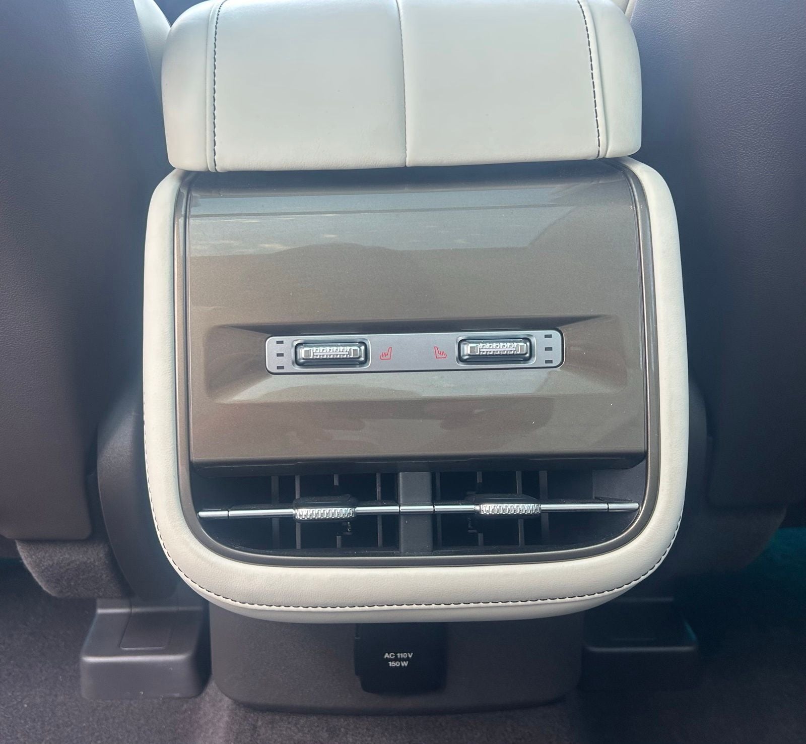 2024 Lincoln Nautilus Black Label