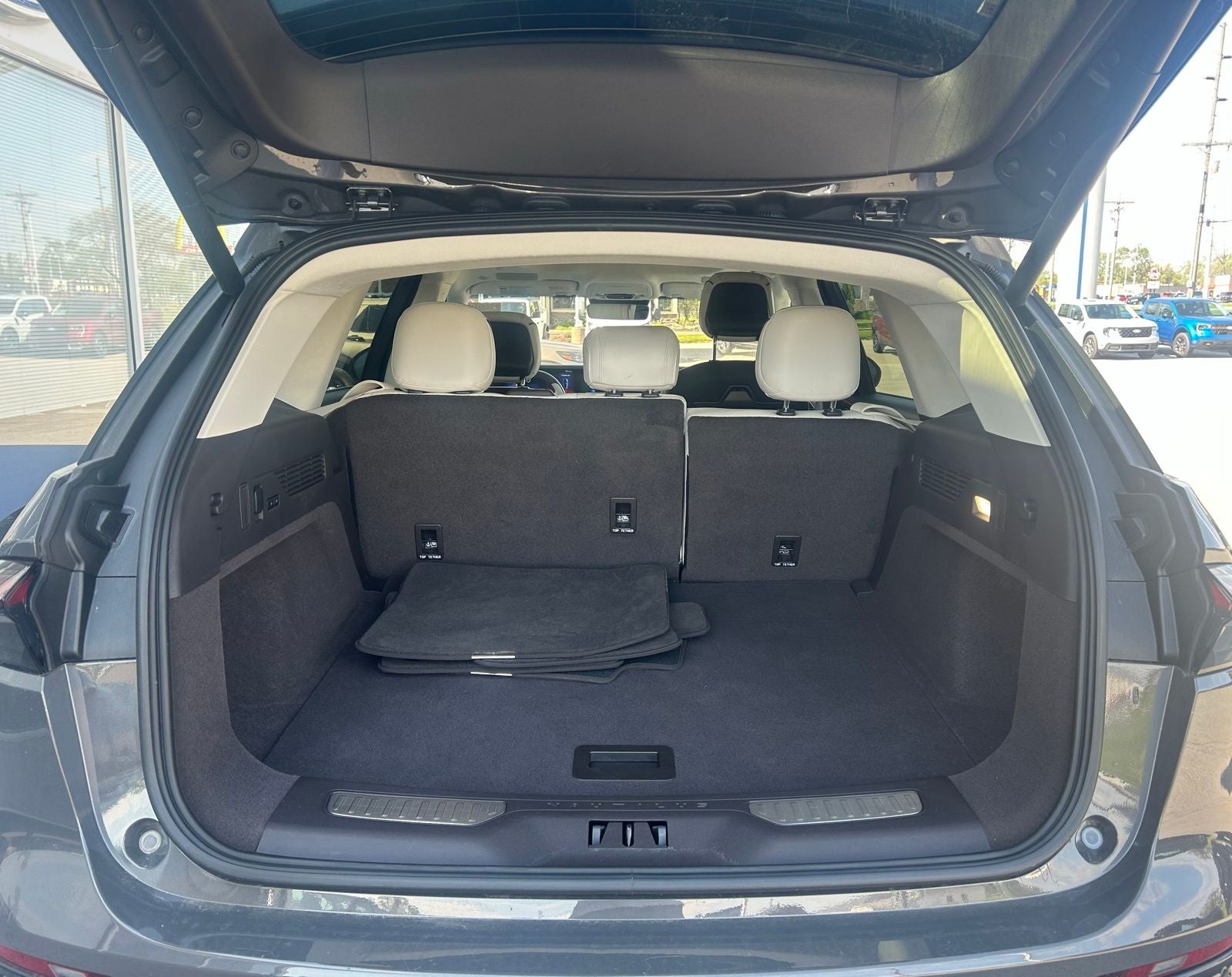 2024 Lincoln Nautilus Black Label